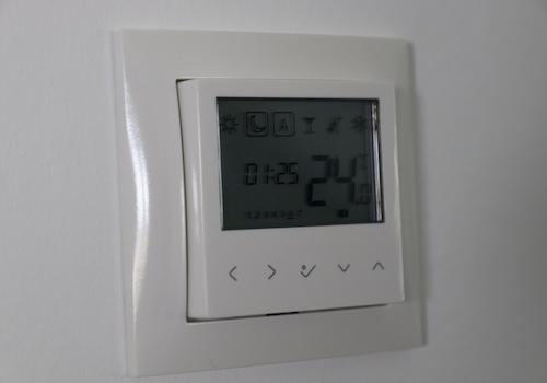 Temperatur und Rolladensteueru