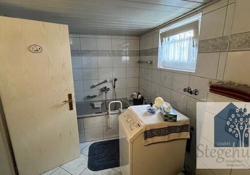 Badezimmer im EG mit Wanne