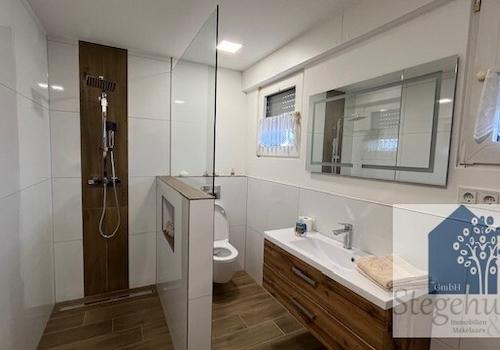 Badezimmer im OG