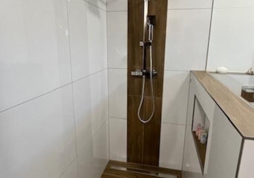 Bad mit Ebenerdige Dusche
