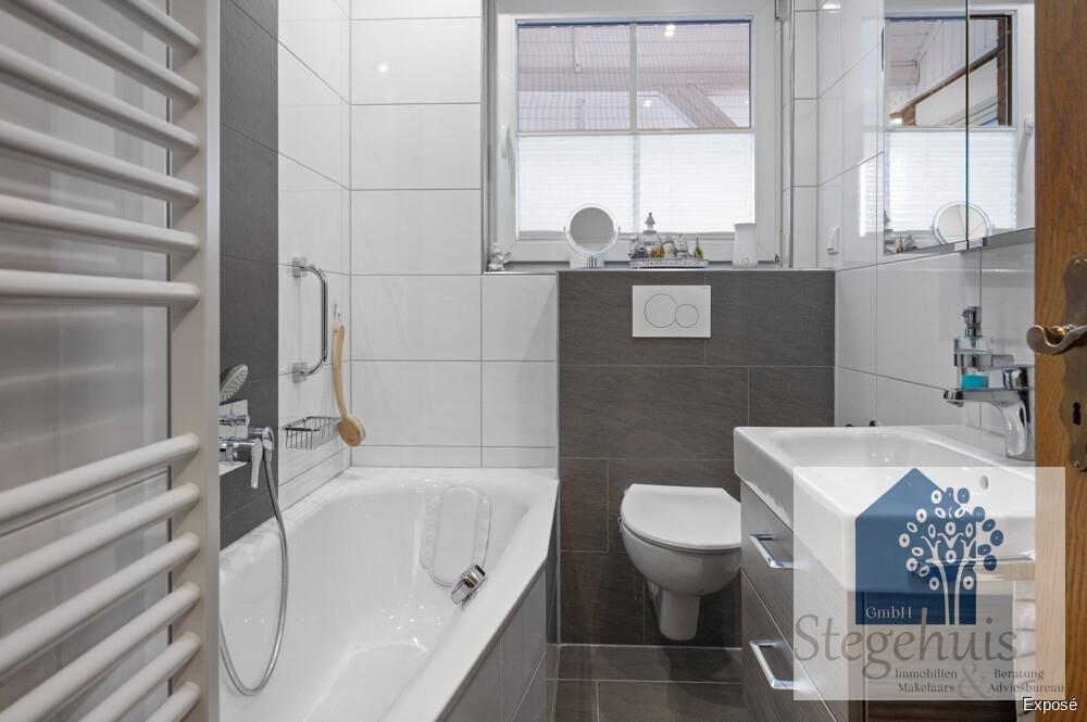 Badezimmer EG