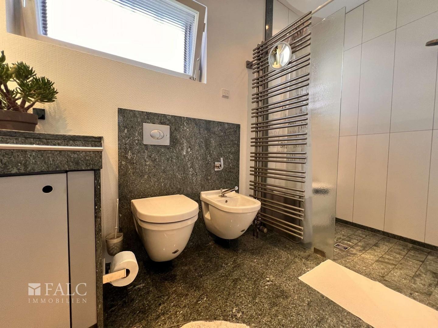 Badezimmer EG