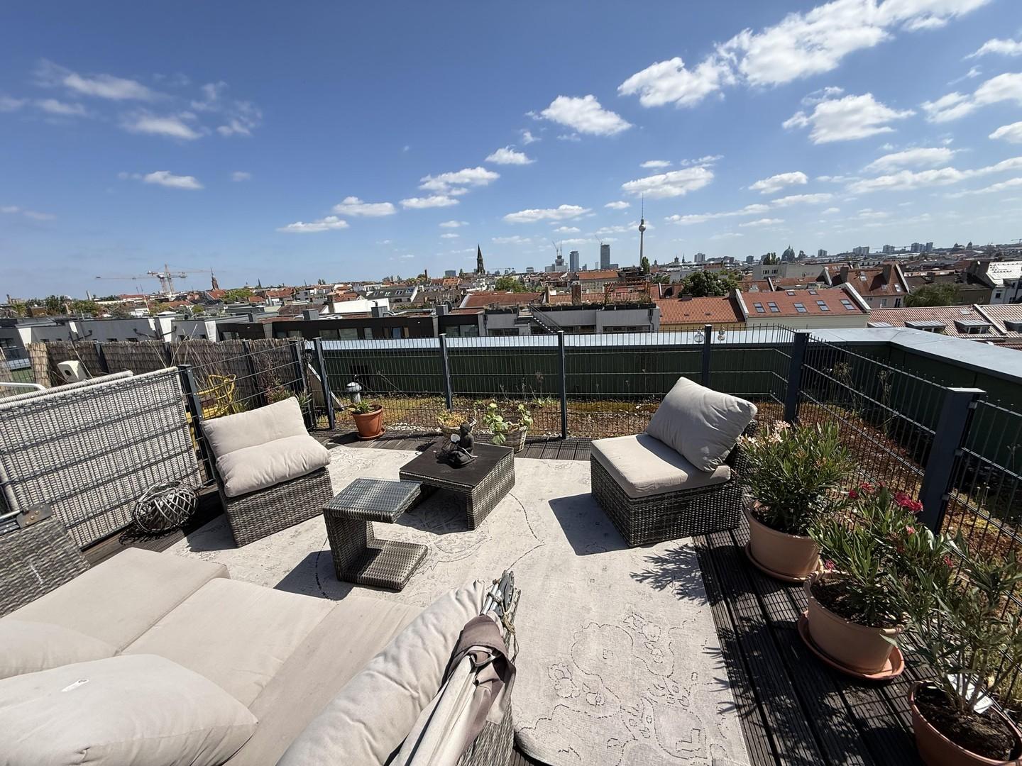 Private Rooftop Terrace Lounge