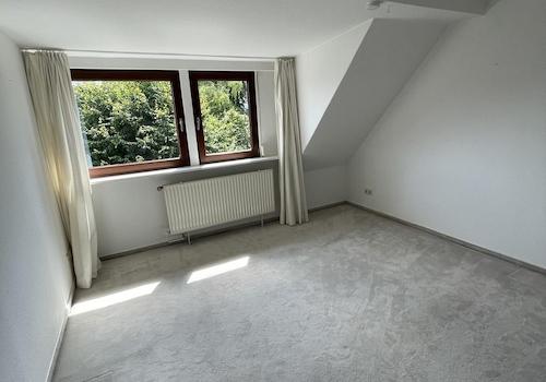 Zimmer DG Gartenseite