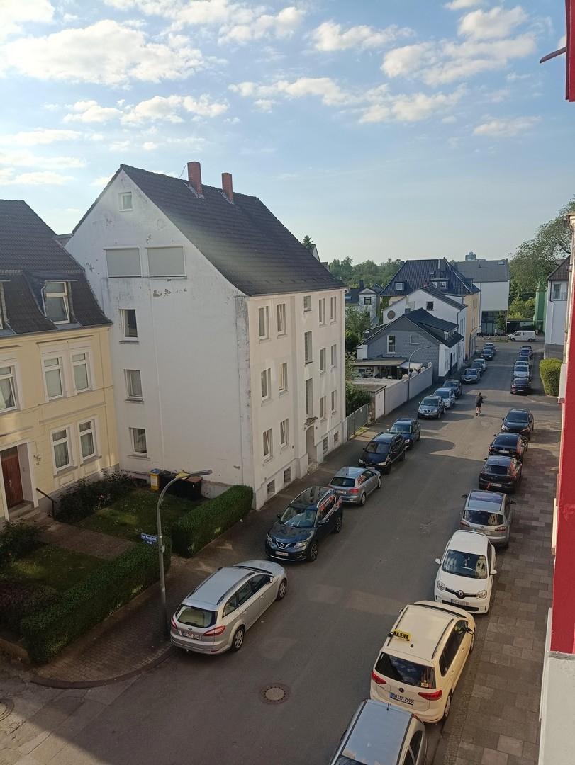 Ausblick zur Straßenseite