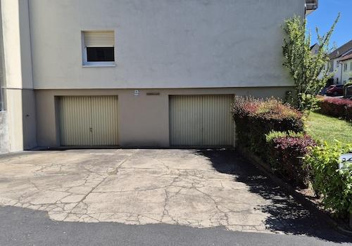Garage rechts Außenansicht