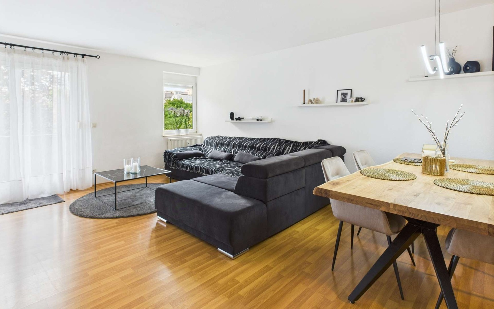 Wohn/Esszimmer