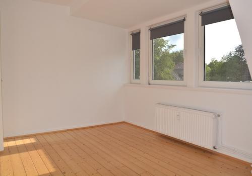 Schlafzimmer mit Fenster