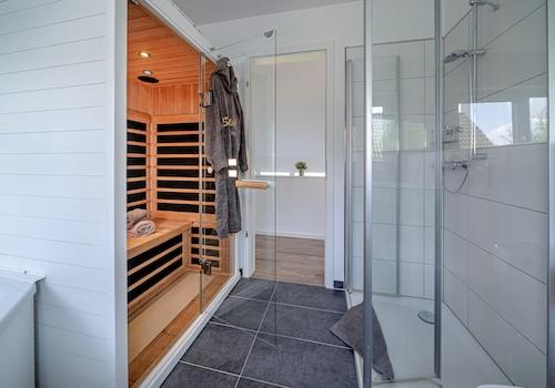 Bad oben mit Sauna