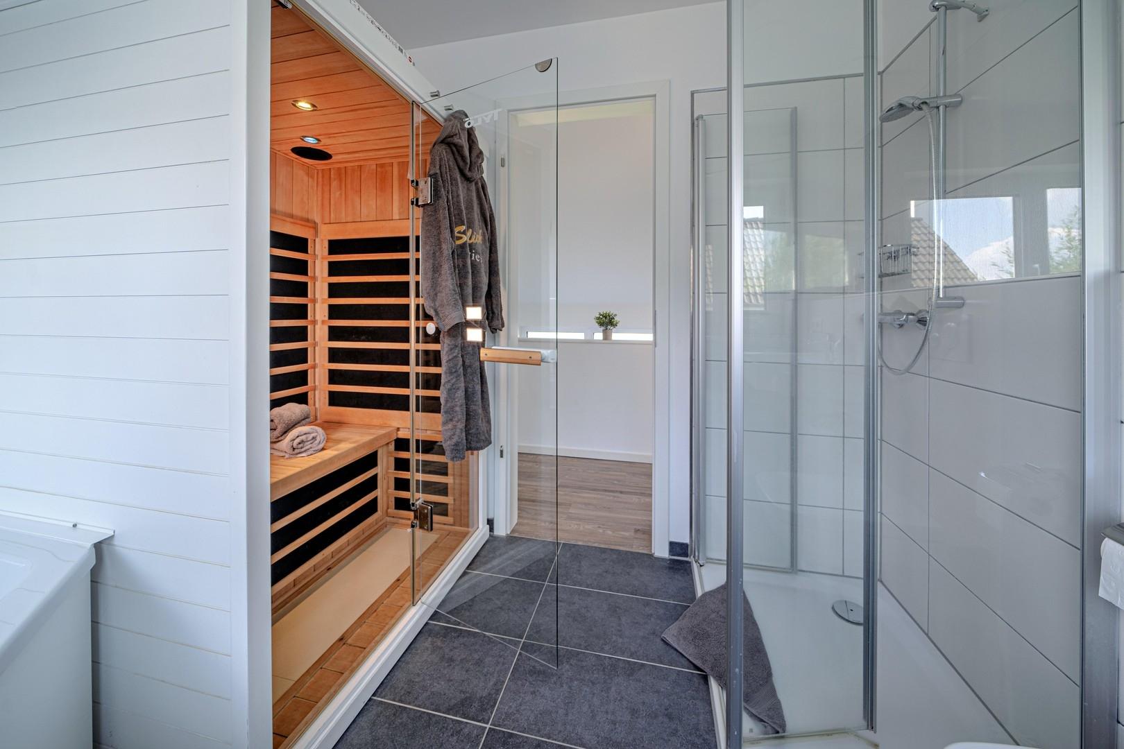 Bad oben mit Sauna