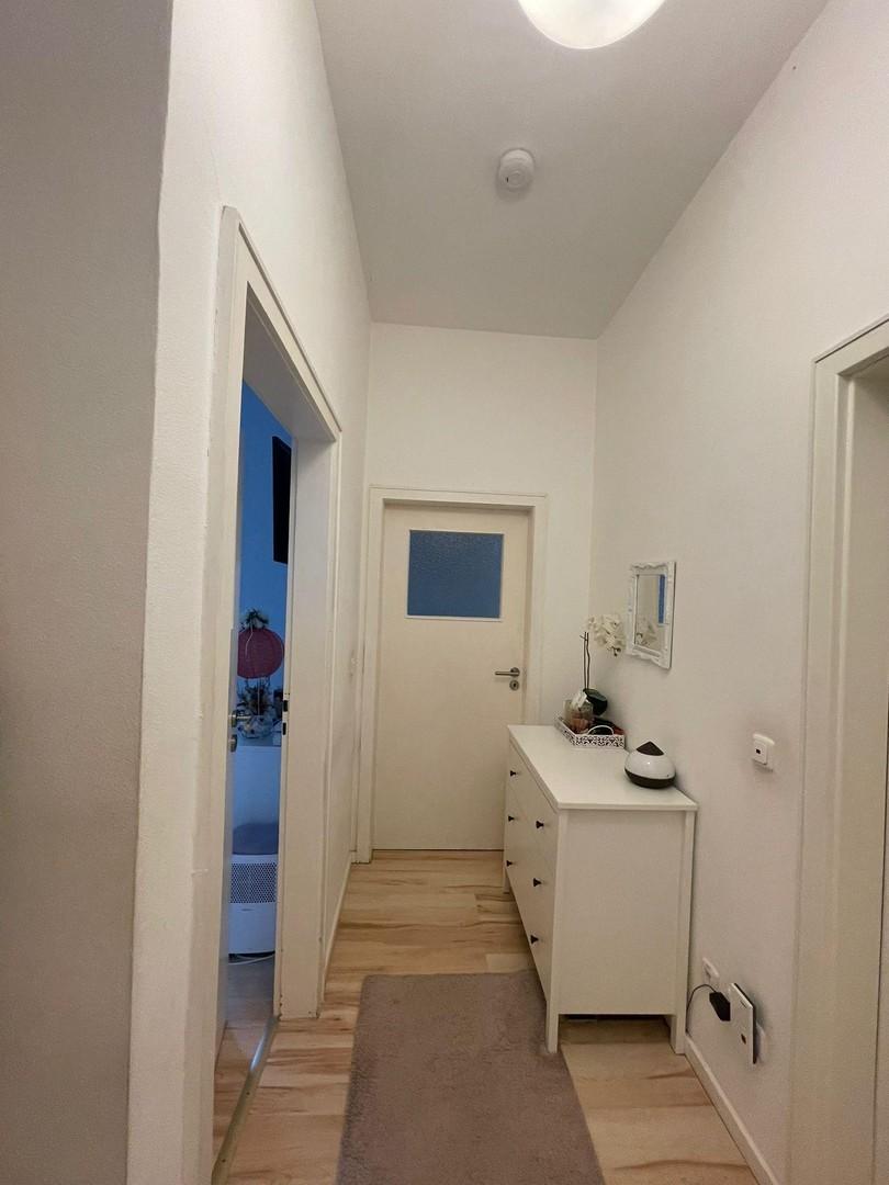 Flur beispielhaft möbiliert