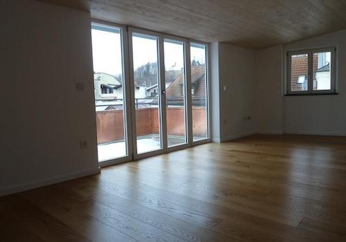 Wohnzimmer mit Terrasse