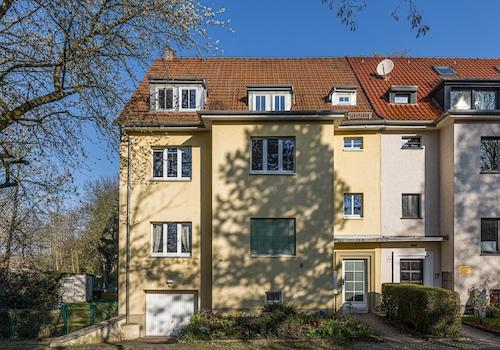 Mehrfamilienhaus | Fassade - Straßenseite