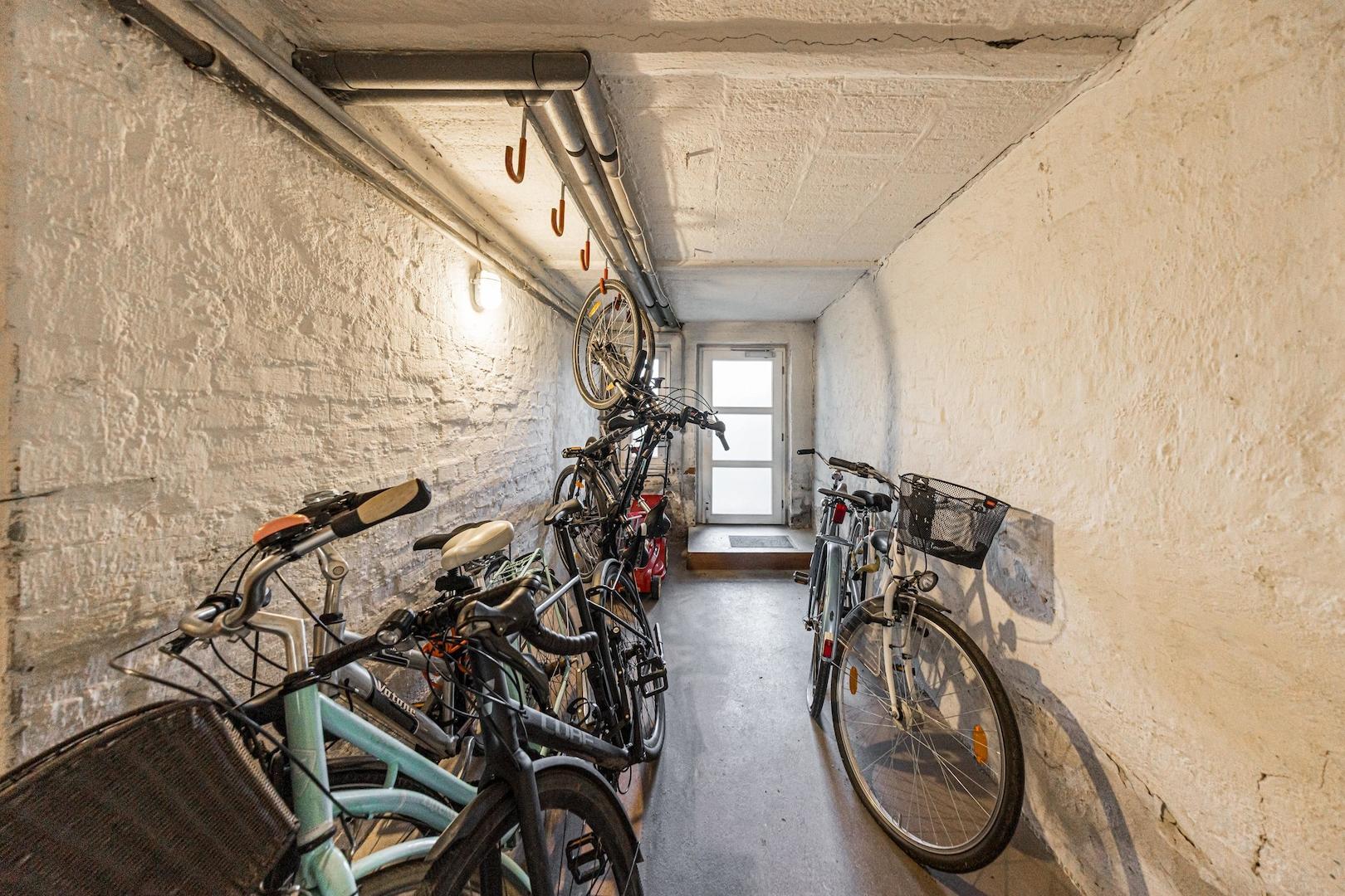 Mehrfamilienhaus | Fahrradkeller