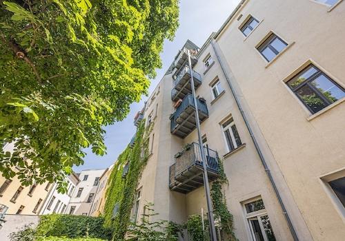 Eigentumswohnung | Hofseite mit Balkonen