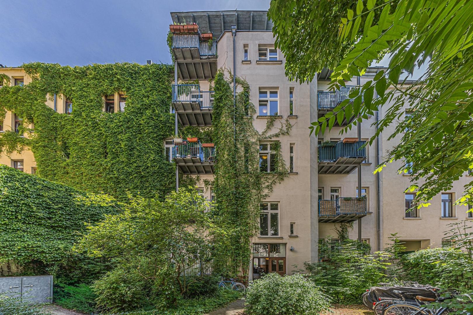 Eigentumswohnung | Hofseite mit Balkonen