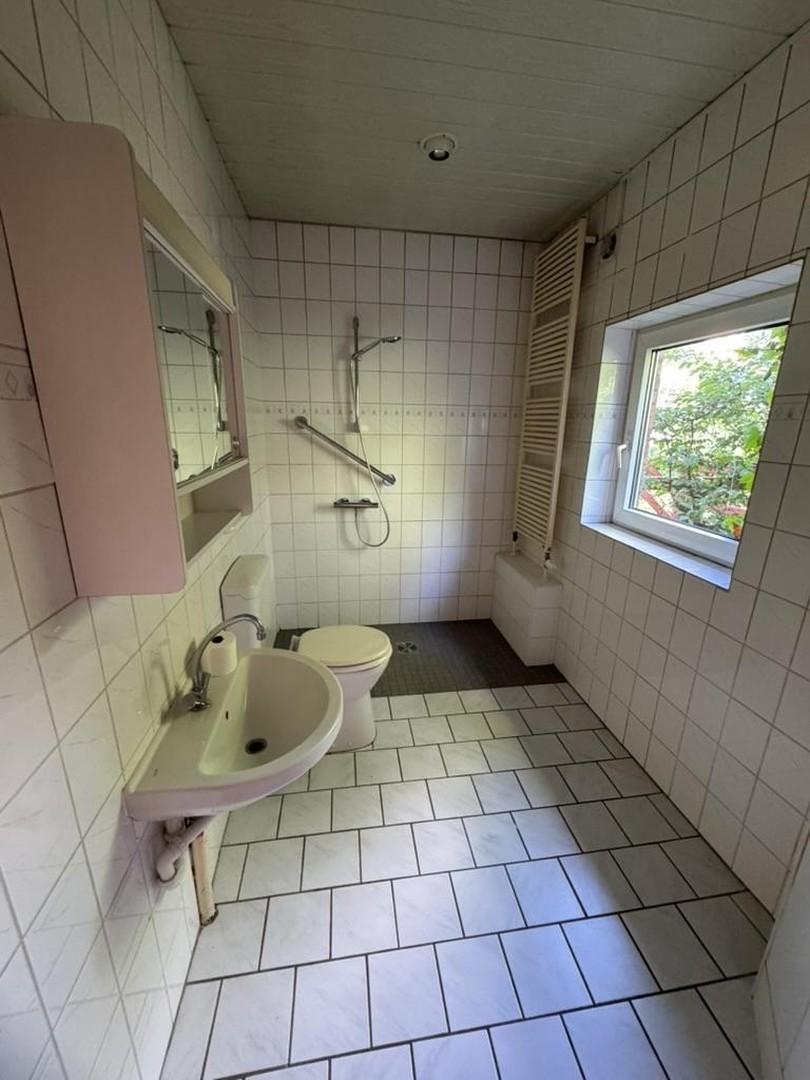 Badezimmer EG