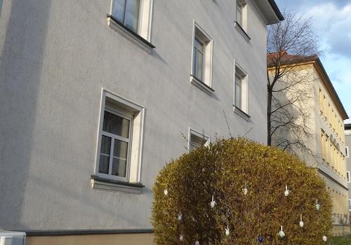 Straßenseite von SW