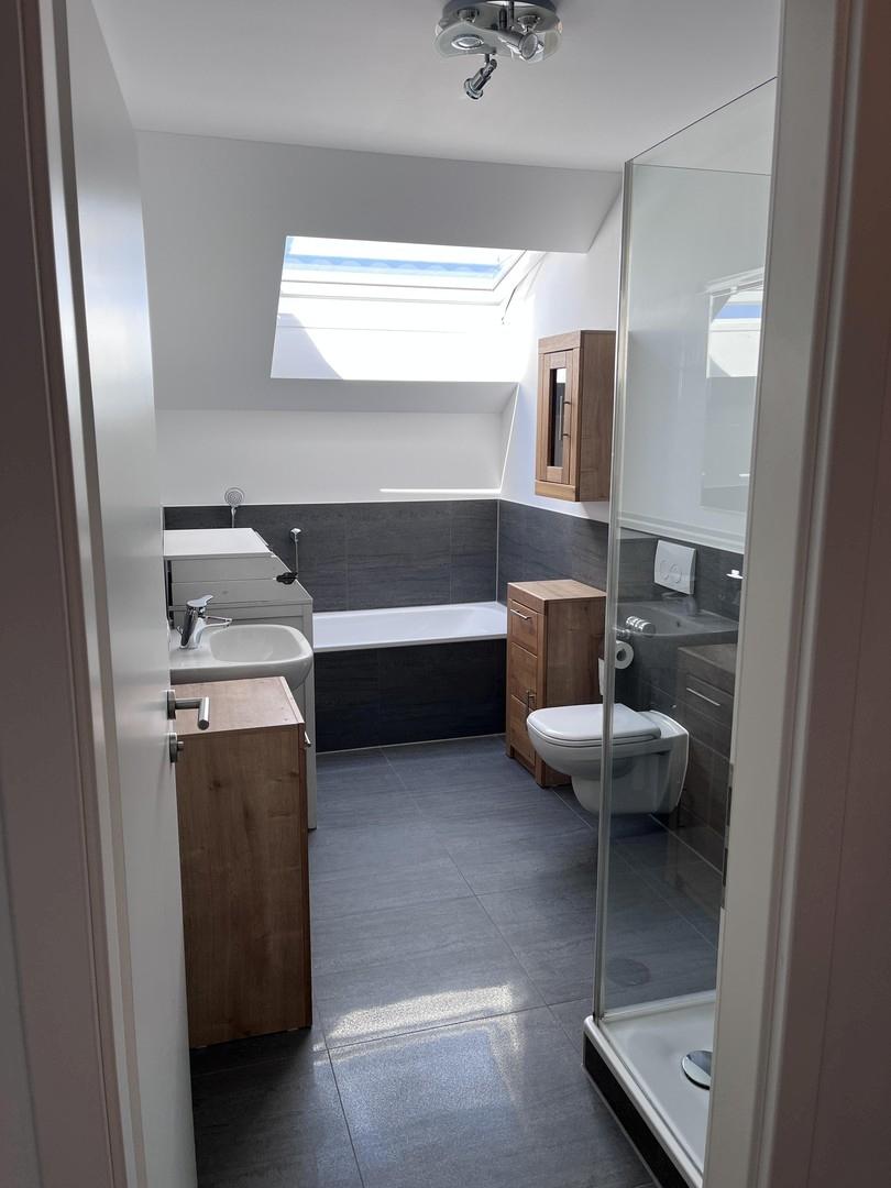 Ansicht Badezimmer2 - 4