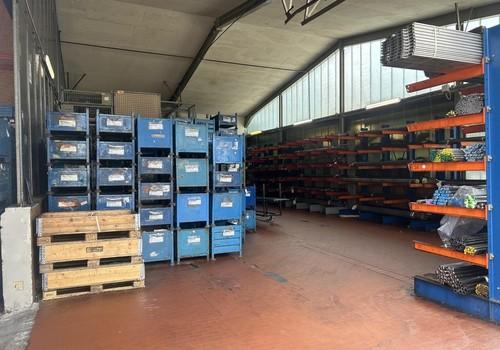 Produktions-/Lagerhalle