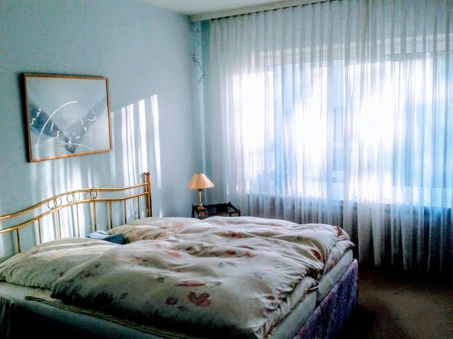 Helles Schlafzimmer
