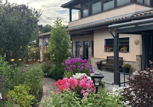 Haus mit Terrassen
