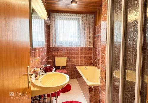 Badezimmer - (KI generiert)
