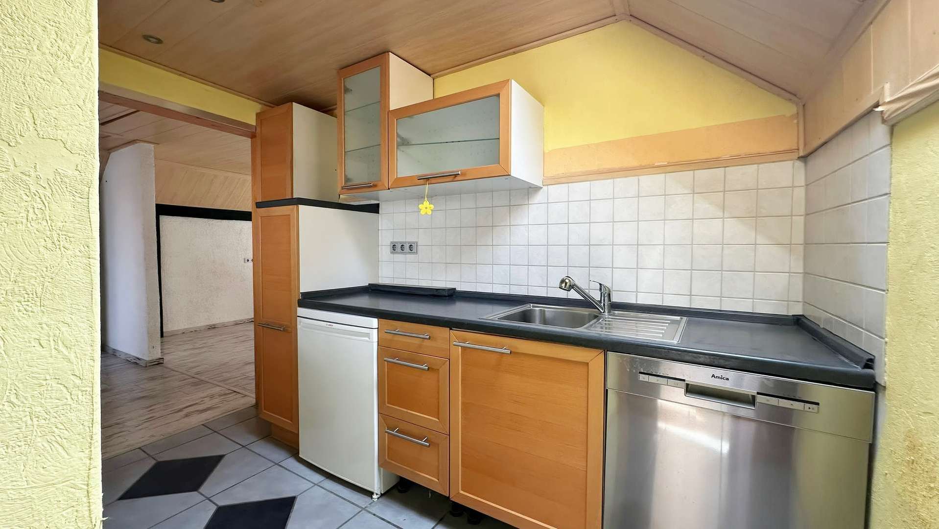 Nebenhaus Küche