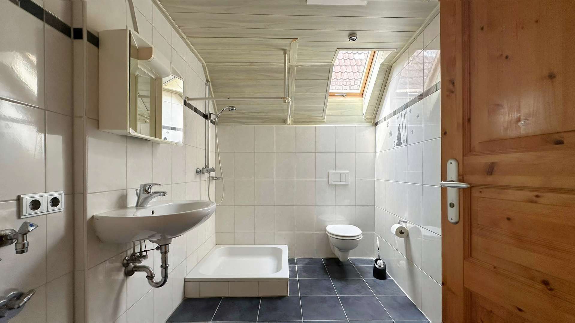 Nebenhaus Bad