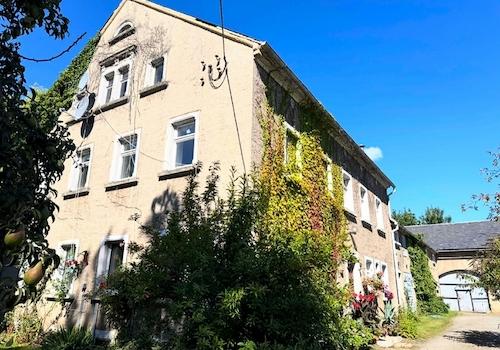 Am Wohnhaus angekommen