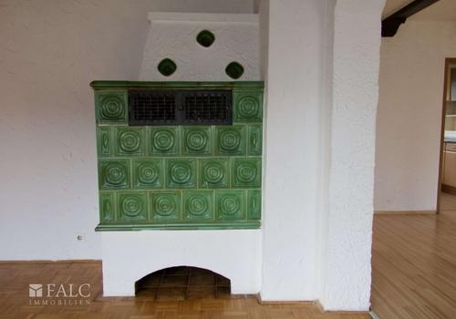 EG: Kachelofen Wohnzimmer