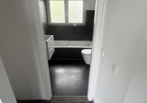 Badezimmer 2 Badewanne
