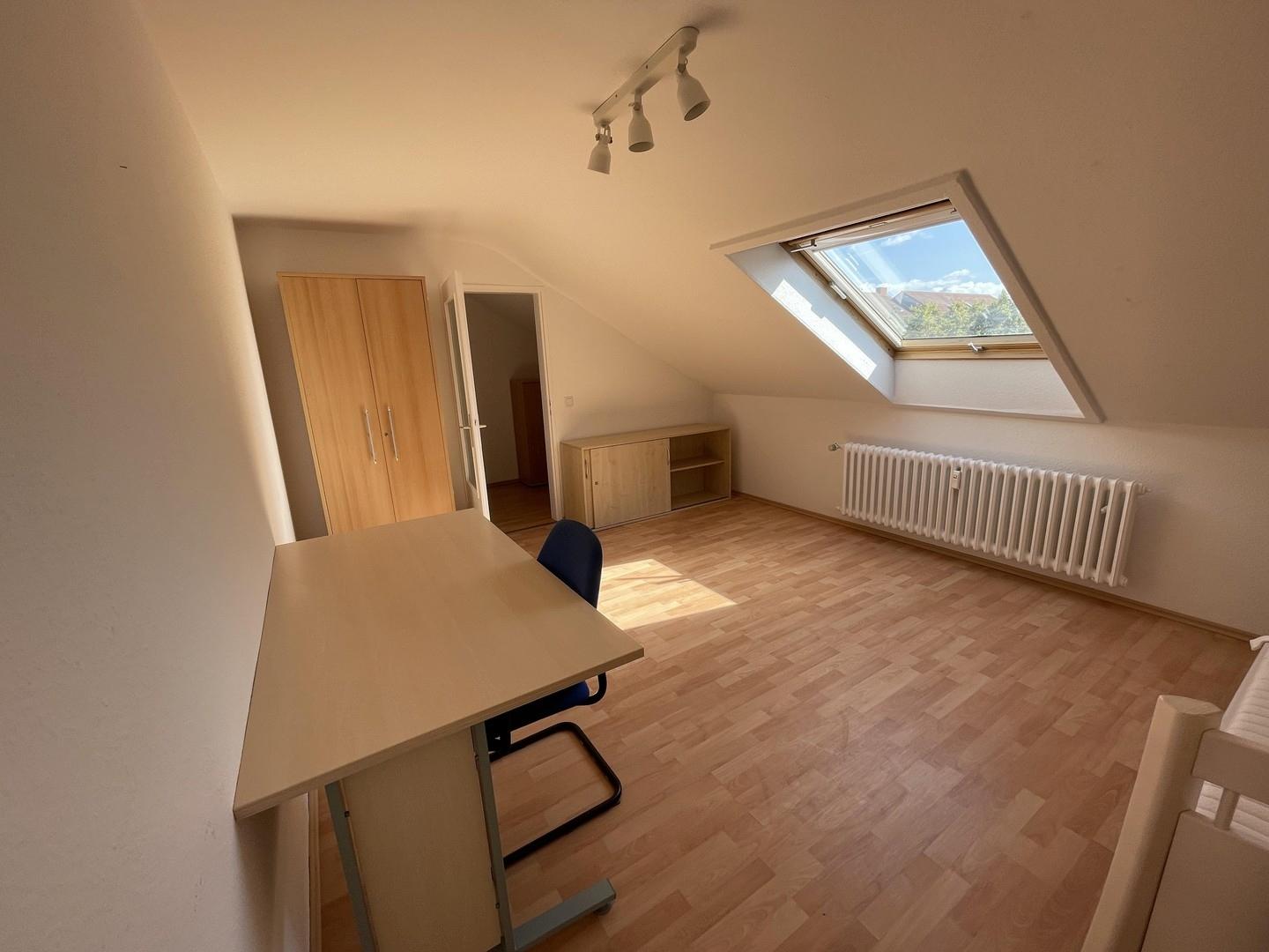 Wohn-/Schlafzimmer