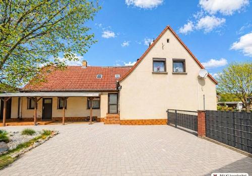 Vorderhaus Hofansicht