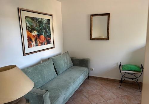 Arbeits-/Gästezimmer EG