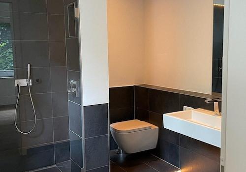 Bad mit Dusche