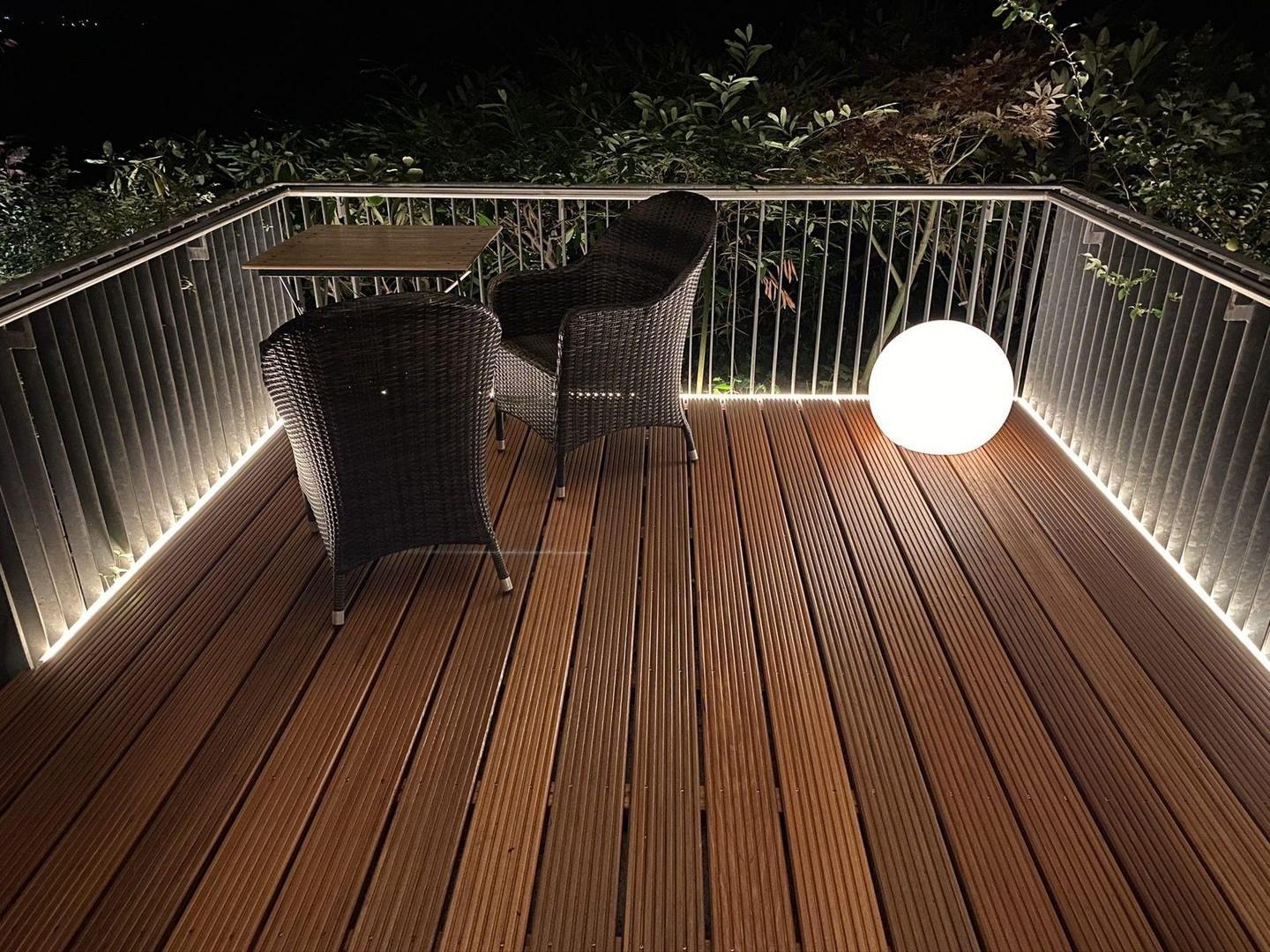 Terrasse bei Nacht