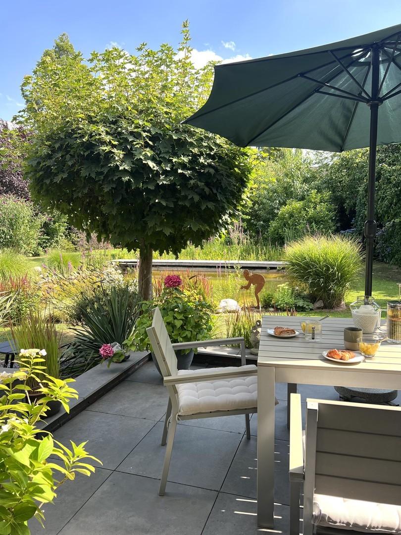 Terrasse vor dem Wohnzimmer