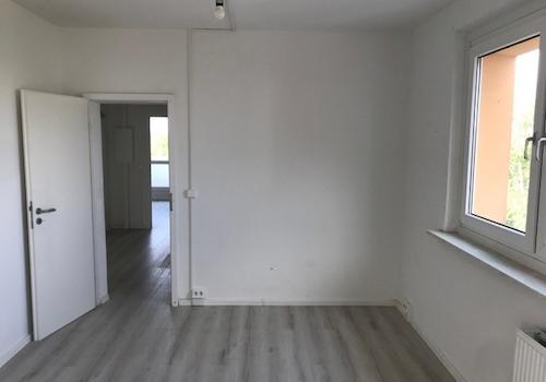 Durchgangszimmer Rückansicht