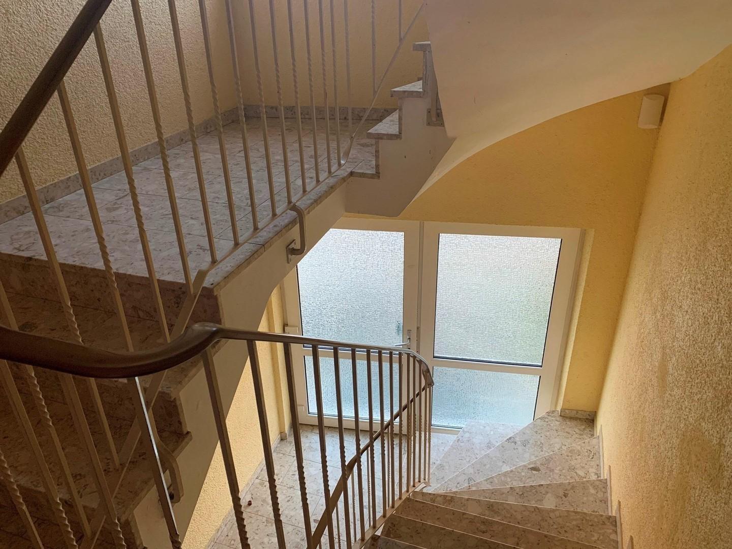 Treppe zur Wohnung