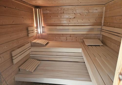 Echoholzsauna innen