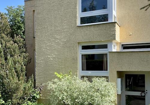 Hauseingang, Westfassade