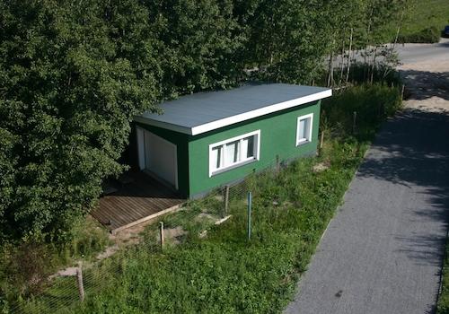 Aktueller Bestand mit Terrasse