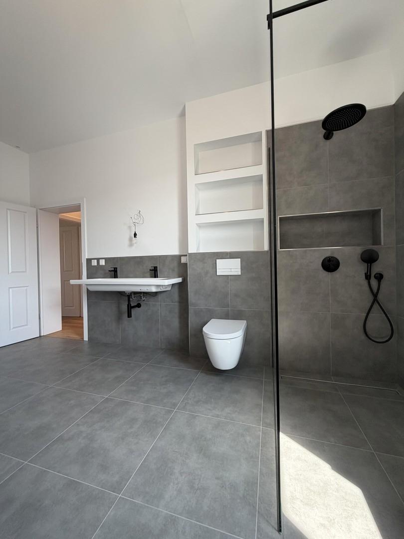 Badezimmer (Tageslicht)