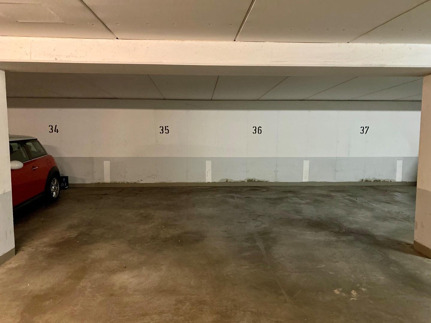 Tiefgaragenstellplatz
