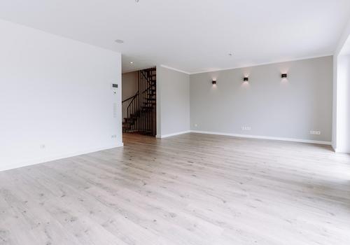 Wohnzimmer Flurblick