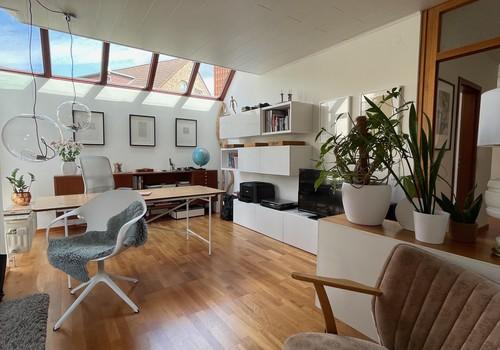 Blick Schlafzimmer in Wohnraum