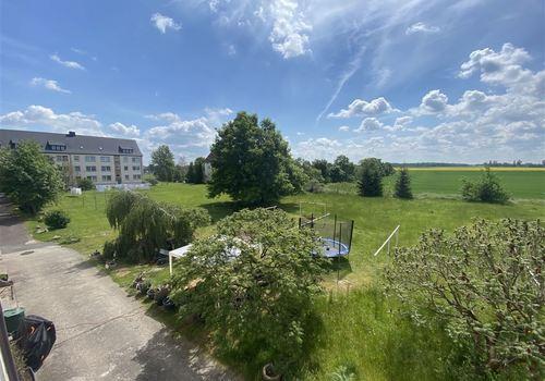Blick über gemeinschaftlichen Hof