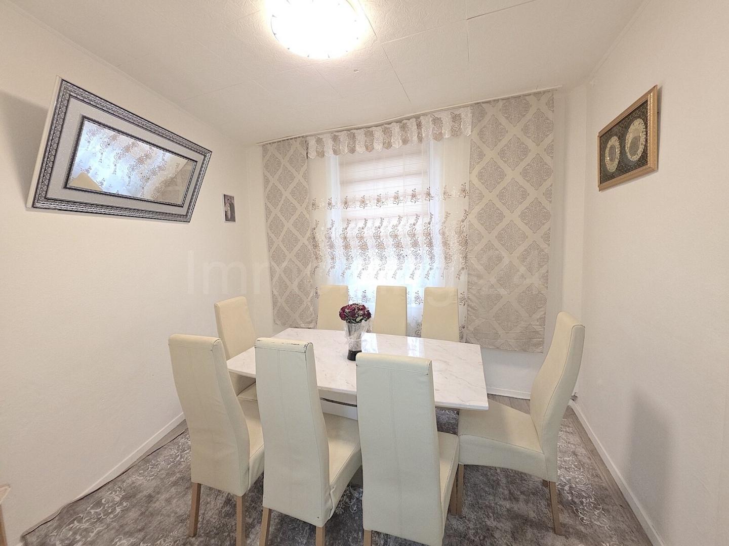 ESSZIMMER