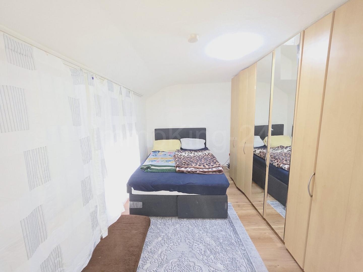 SCHLAFZIMMER 3